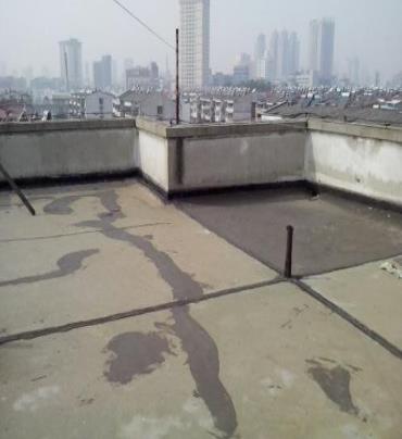 塔城地漏水维修 楼顶漏水是什么原因，楼顶漏水维修方法是什么?